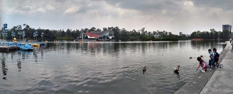 Lago/Algo
